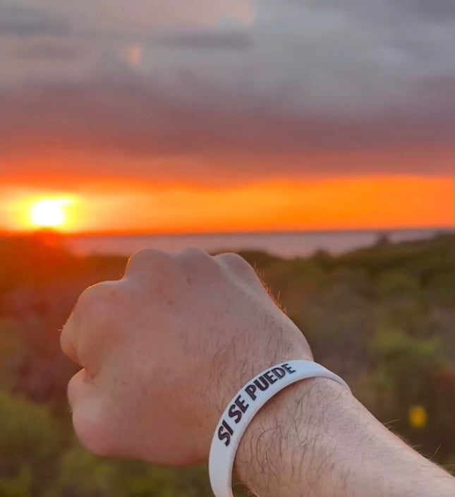 Si Se Puede White Wristband