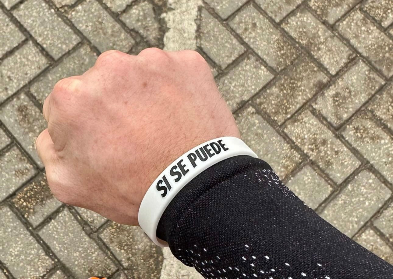 Si Se Puede White Wristband